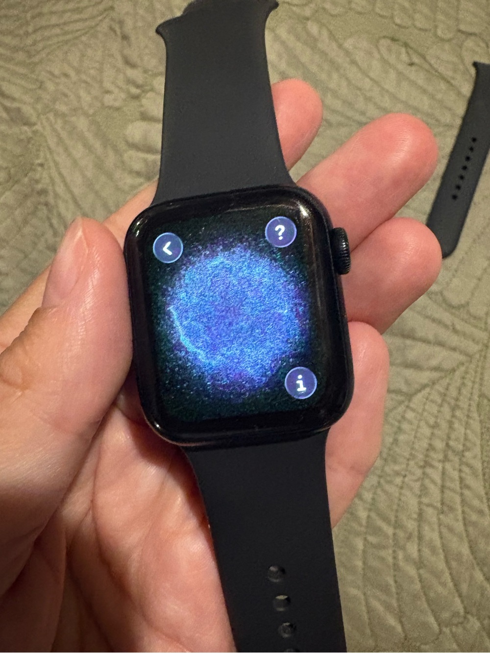 Black Apple Watch SE (2nd gen, GPS) Aluminum 40mm - with straps!